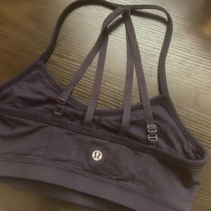 Lululemon sports bra